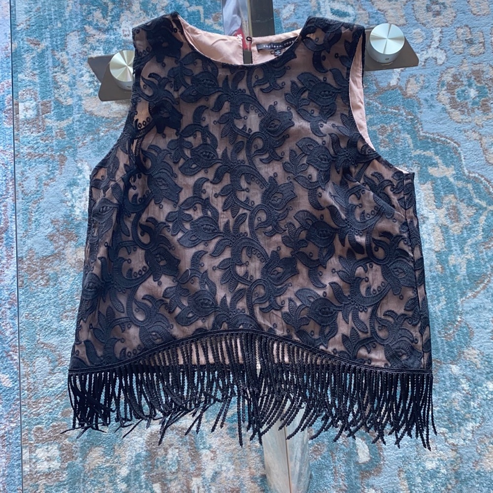 NWOT Lace and fringe top